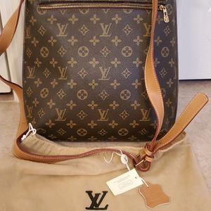 *SOLD* Louis Vuitton Monogram Musette Salsa Strap Bag